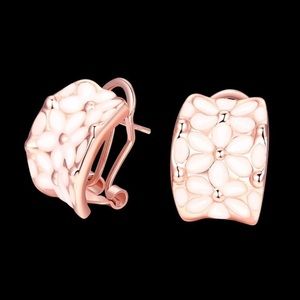 Rose gold daisy hoop earrings